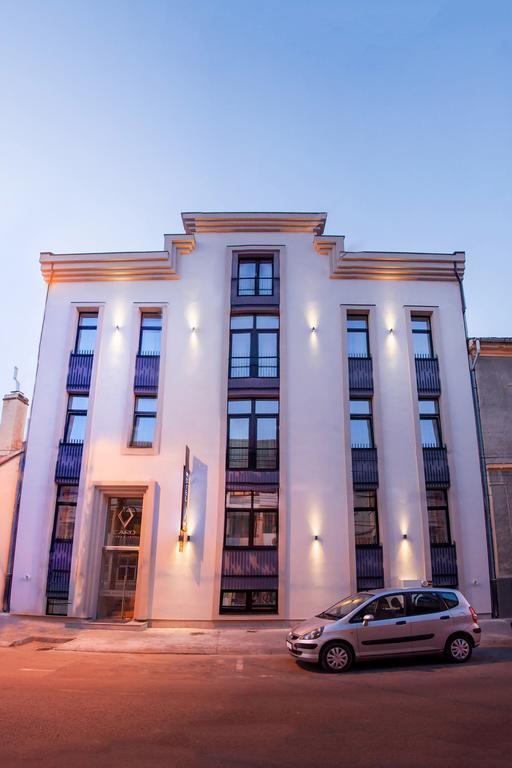 Caro Boutique Hotel Oradea Exterior photo